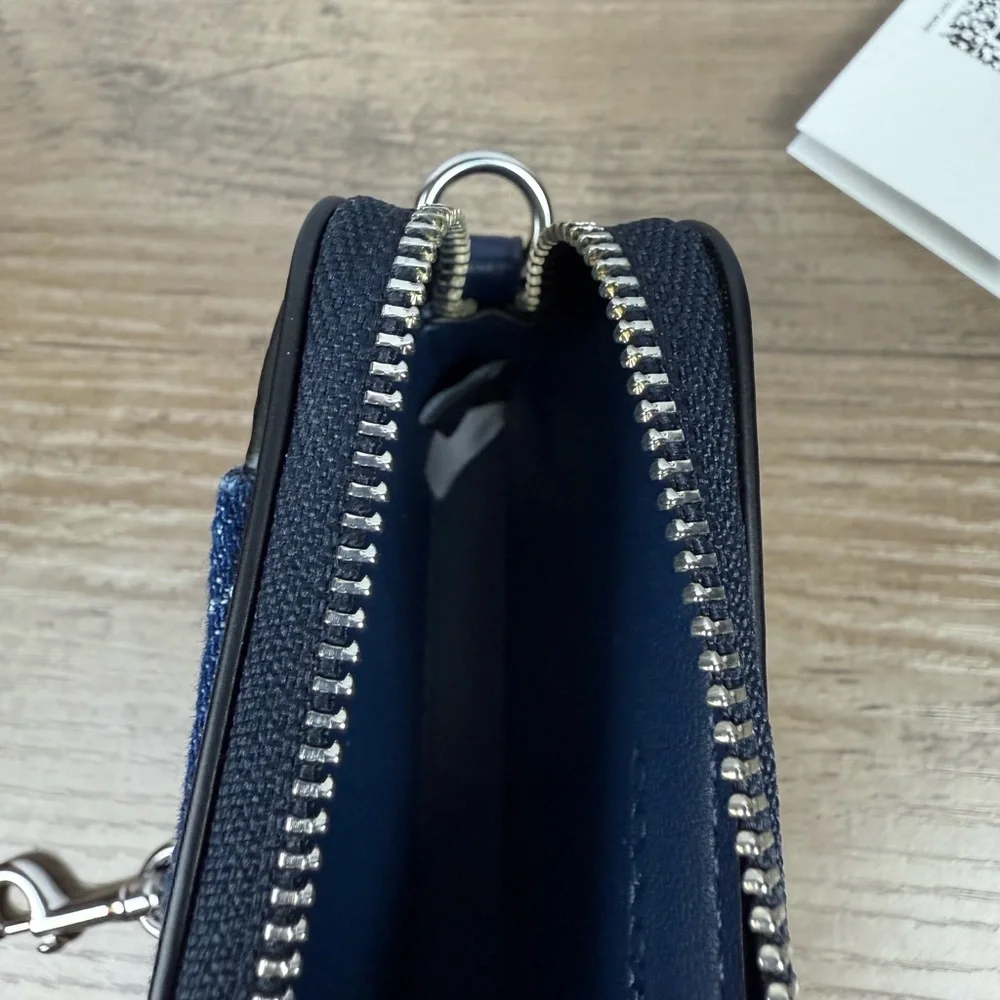 NWT Coach Zip Card CaseWith Quilting CAR26 Denim Price Is Firm - Picture 3 of 3